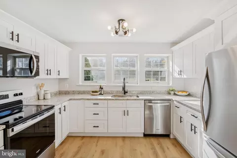 4120 Applegate Ct #1, Suitland, MD 20746