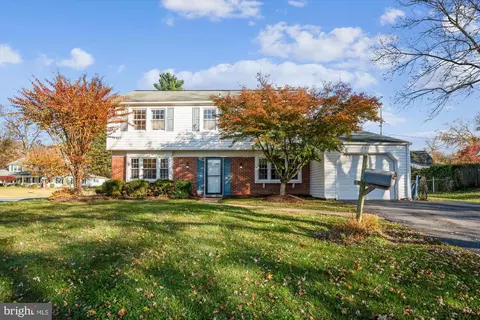 2811 Birdseye Ln, Bowie, MD 20715