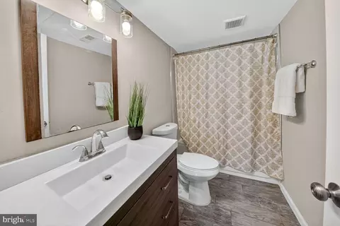 Bath - 6802 Niles Dr, Laurel, MD 20707 photo 3 of 3