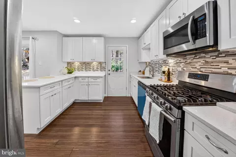 Kitchen - 6802 Niles Dr, Laurel, MD 20707 photo 4 of 4
