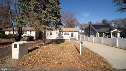 4306 Maple Pl, Beltsville, MD 20705