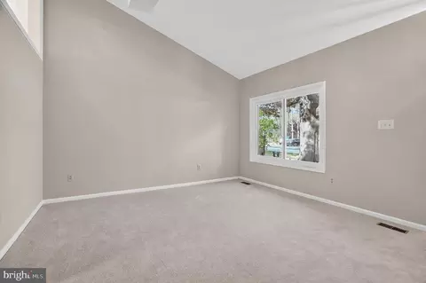 8203 Willow St, Laurel, MD 20707 photo 5