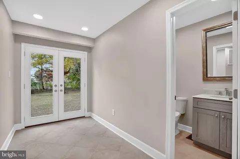 8203 Willow St, Laurel, MD 20707 photo 21