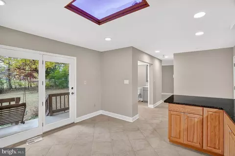8203 Willow St, Laurel, MD 20707 photo 16