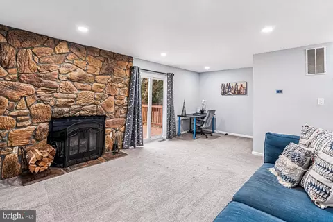 Living - 10339 Broom Ln, Lanham, MD 20706 photo 1 of 3