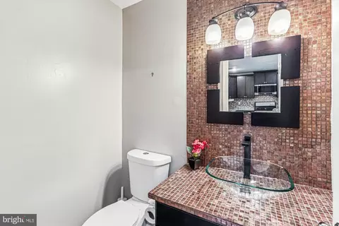 Bath - 10339 Broom Ln, Lanham, MD 20706 photo 1 of 4