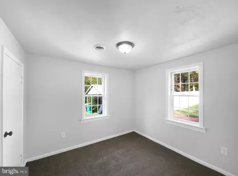 Bedroom - 1101 Pine Ln, Accokeek, MD 20607 photo 2 of 3
