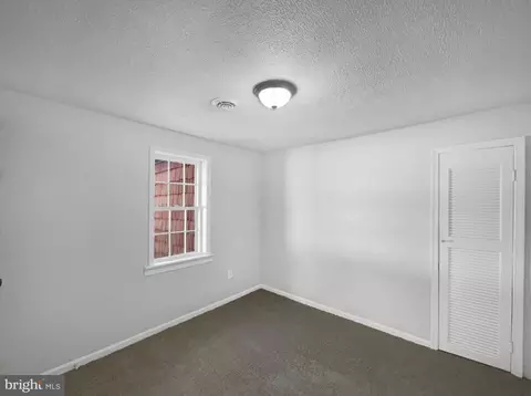 Bedroom - 1101 Pine Ln, Accokeek, MD 20607 photo 3 of 3