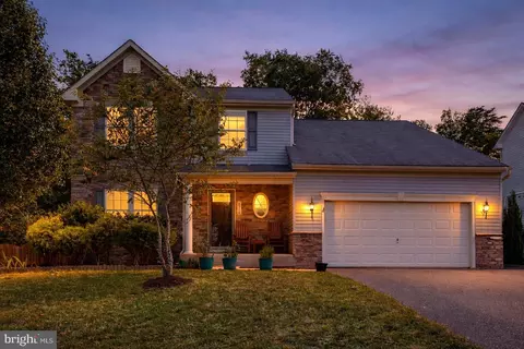 8518 Cedar Chase Dr, Clinton, MD 20735