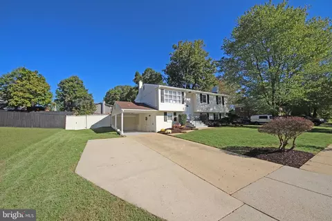 4106 Marbourne Dr, Fort Washington, MD 20744