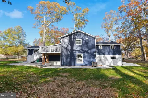 Exterior - 2016 Spring Grove Dr, Accokeek, MD 20607 photo 5 of 6