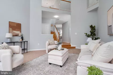 Living - 9105 Piper Ridge Ct, Lanham, MD 20706 photo 2 of 9