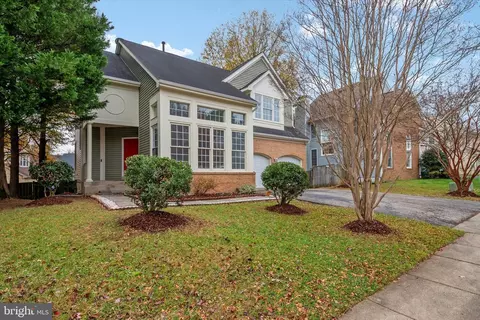 Exterior - 9105 Piper Ridge Ct, Lanham, MD 20706 photo 2 of 9