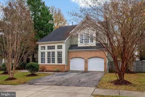 Exterior - 9105 Piper Ridge Ct, Lanham, MD 20706 photo 3 of 9