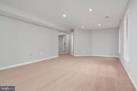 Living - 9105 Piper Ridge Ct, Lanham, MD 20706 photo 9 of 9