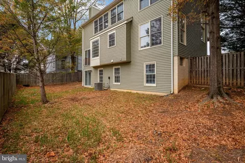 Exterior - 9105 Piper Ridge Ct, Lanham, MD 20706 photo 7 of 9