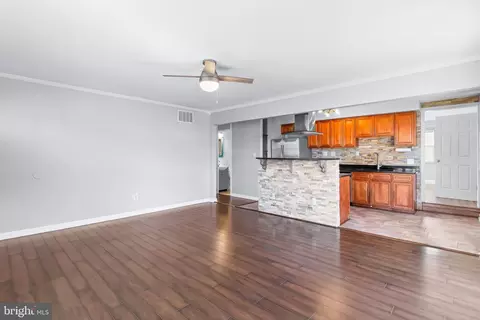 1000 8th St, Laurel, MD 20707 photo 4