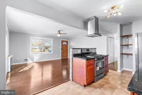 1000 8th St, Laurel, MD 20707 photo 7