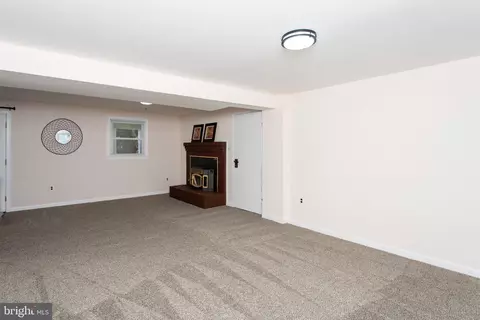 Living - 10003 Armor Ct, Clinton, MD 20735 photo 2 of 2