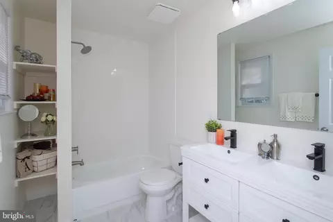 Bath - 10003 Armor Ct, Clinton, MD 20735 photo 2 of 3