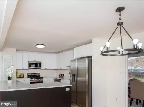 Kitchen - 10003 Armor Ct, Clinton, MD 20735 photo 3 of 4