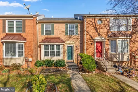 8112 Fenwick Ct, Laurel, MD 20707