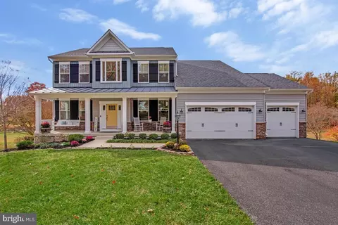 16106 Julie Ln, Laurel, MD 20707
