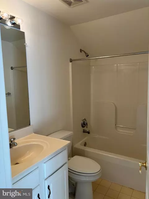 Bath - 7403 Berryleaf Dr, Laurel, MD 20707 photo 1 of 1