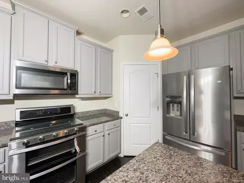 Kitchen - 10202 Galaxy View Ln, Lanham, MD 20706 photo 6 of 6