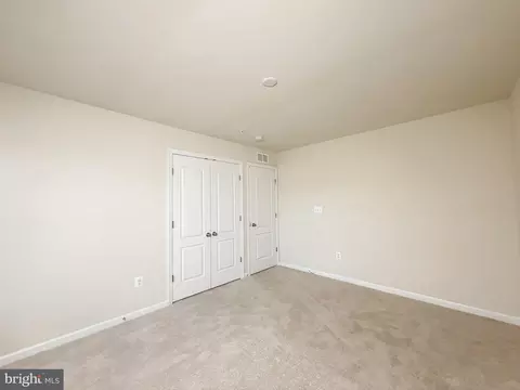 Bedroom - 10202 Galaxy View Ln, Lanham, MD 20706 photo 4 of 10
