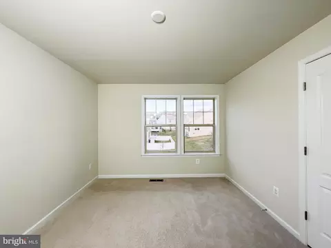 Bedroom - 10202 Galaxy View Ln, Lanham, MD 20706 photo 2 of 10