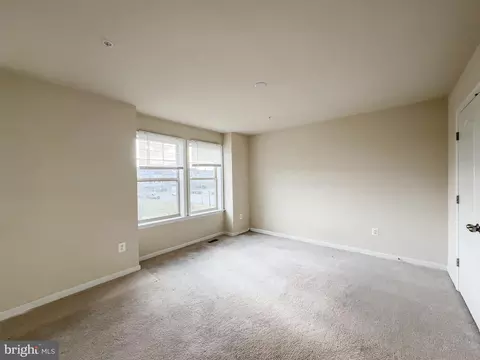 Bedroom - 10202 Galaxy View Ln, Lanham, MD 20706 photo 7 of 10