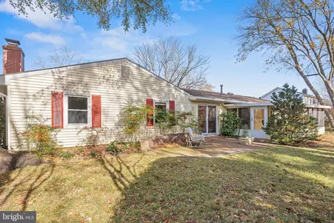 Exterior - 9203 Montpelier Dr, Laurel, MD 20708 photo 6 of 6