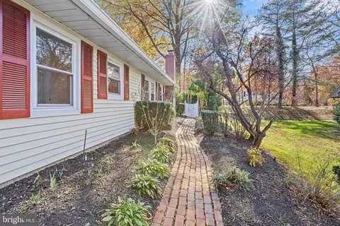 Exterior - 9203 Montpelier Dr, Laurel, MD 20708 photo 5 of 6