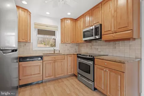 Kitchen - 9203 Montpelier Dr, Laurel, MD 20708 photo 1 of 1