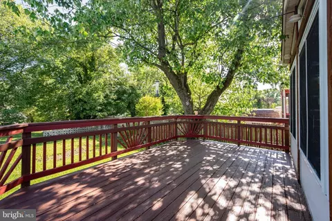 Exterior - 7507 Dover Ln, Lanham, MD 20706 photo 10 of 29