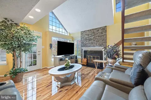 14106 William St #19-B, Laurel, MD 20707