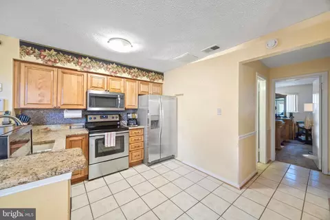 Entry Way - 14106 William St #19-B, Laurel, MD 20707 photo 1 of 5