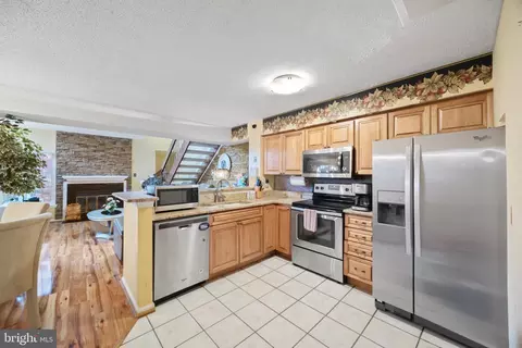 Kitchen - 14106 William St #19-B, Laurel, MD 20707 photo 2 of 3