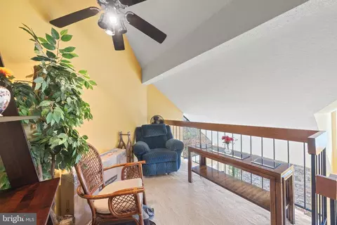Entry Way - 14106 William St #19-B, Laurel, MD 20707 photo 4 of 5