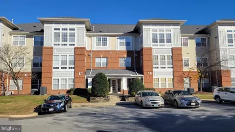 2 Cameron Grove Blvd #109, Marlboro, MD 20774