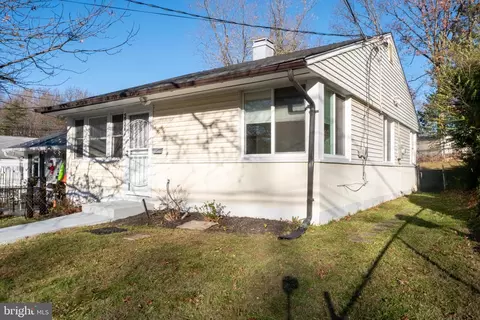 2027 Barlowe Pl, Landover, MD 20785