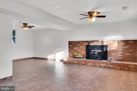 Living - 4224 Kinmount Rd, Lanham, MD 20706 photo 3 of 3