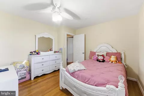 Bedroom - 7303 Lois Ln, Lanham, MD 20706 photo 9 of 10