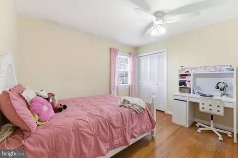 Bedroom - 7303 Lois Ln, Lanham, MD 20706 photo 8 of 10