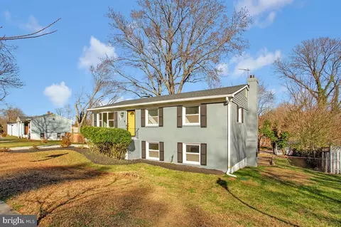4000 Bishopmill Dr, Marlboro, MD 20772