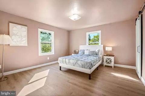Bedroom - 4100 31st St, Mount Rainier, MD 20712 photo 1 of 5