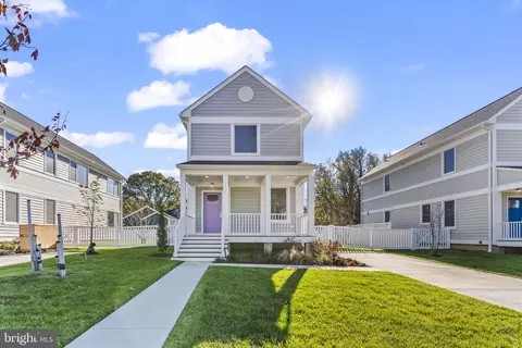 719 60th Pl, Capitol Heights, MD 20743