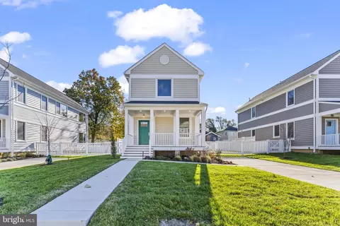723 60th Pl, Capitol Heights, MD 20743