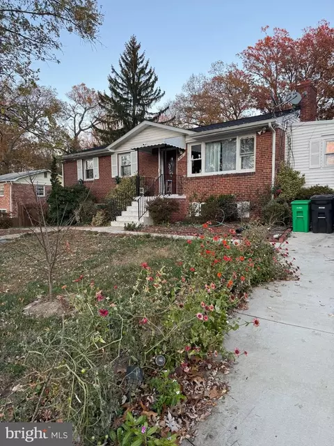 9202 Pinehurst Dr, Fort Washington, MD 20744